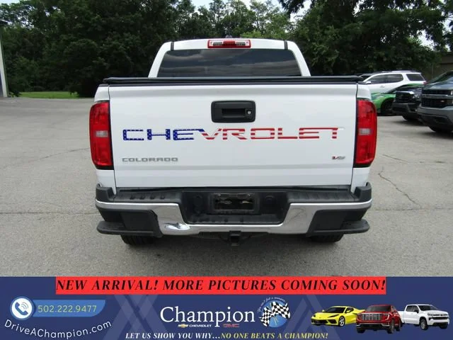 Used 2022 Summit White Chevrolet WT image 5
