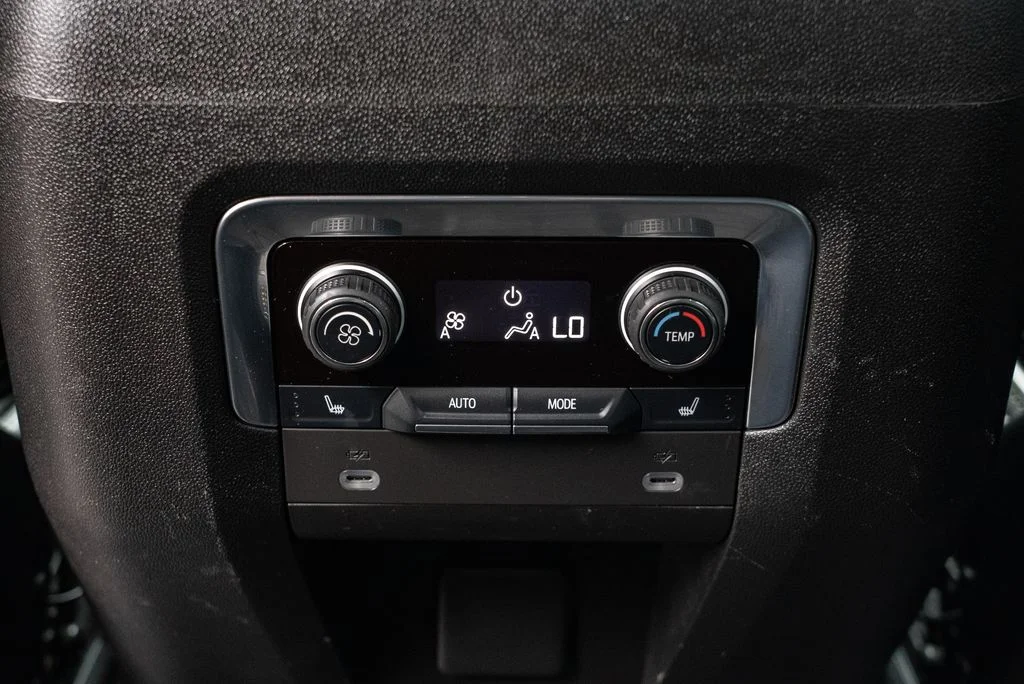 Used 2021 Gray Chevrolet Premier image 9