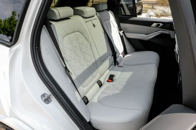 Used 2026 Alpine White BMW xDrive40i image 42