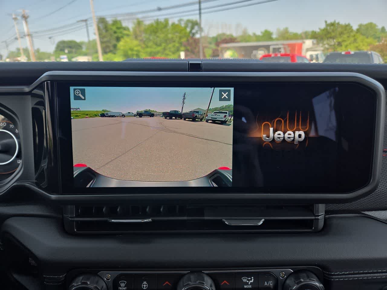 Used 2025 41 Jeep Rubicon image 23