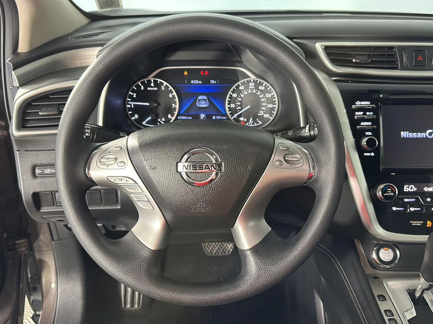 Used 2018 Java Metallic Nissan S image 18
