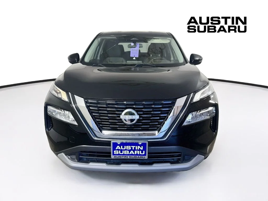 Used 2022 Black Nissan SV image 2