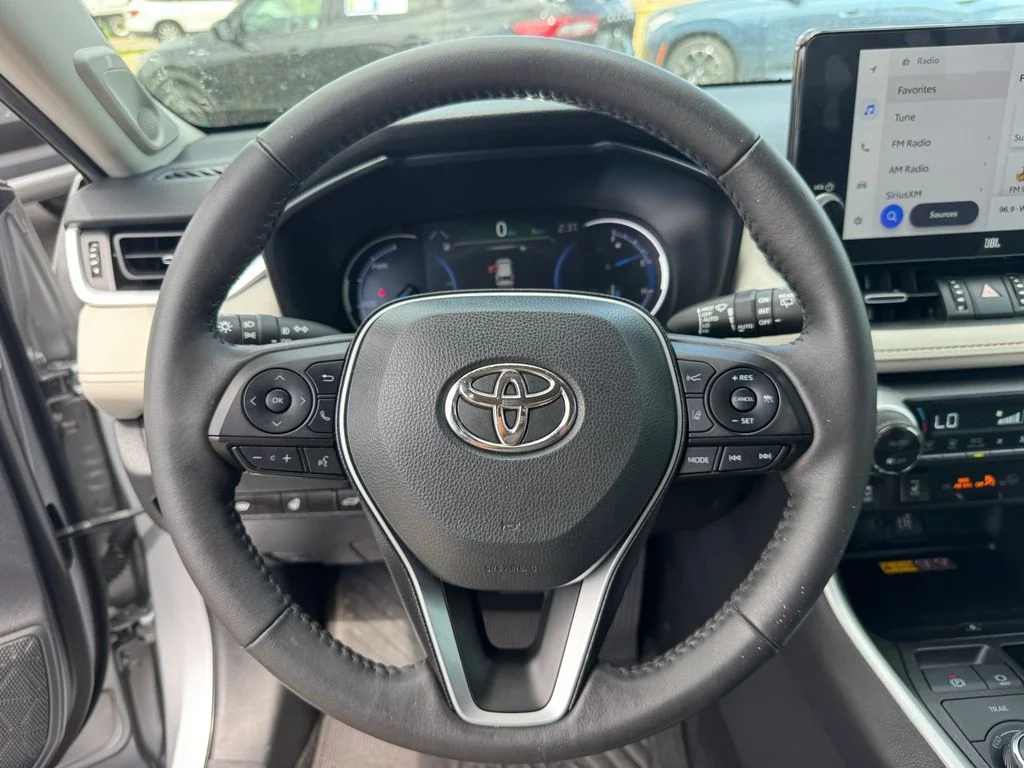 Used 2024 Silver Toyota XLE Premium image 21