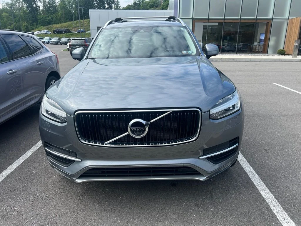 Used 2017 Gray Metallic Volvo T6 Momentum image 1