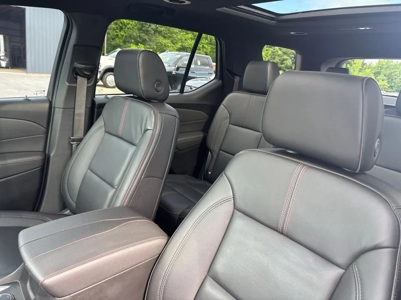 Used 2023 Gray Chevrolet RS image 28