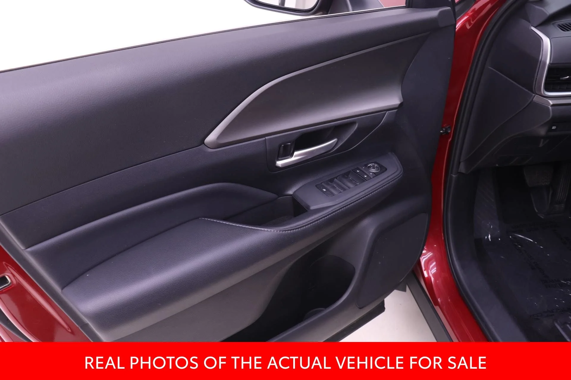 Used 2025 Red Toyota XLE image 9