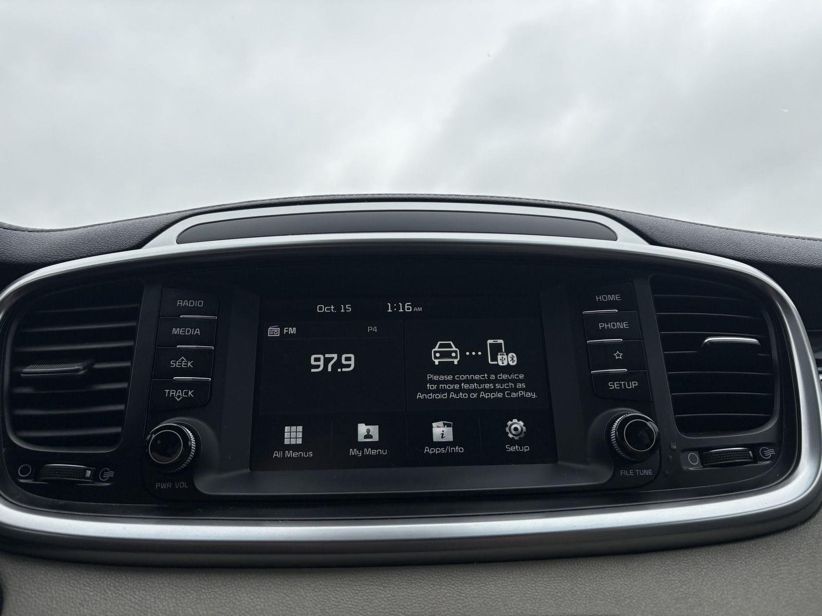 Used 2020 Passion Red Kia S V6 image 5