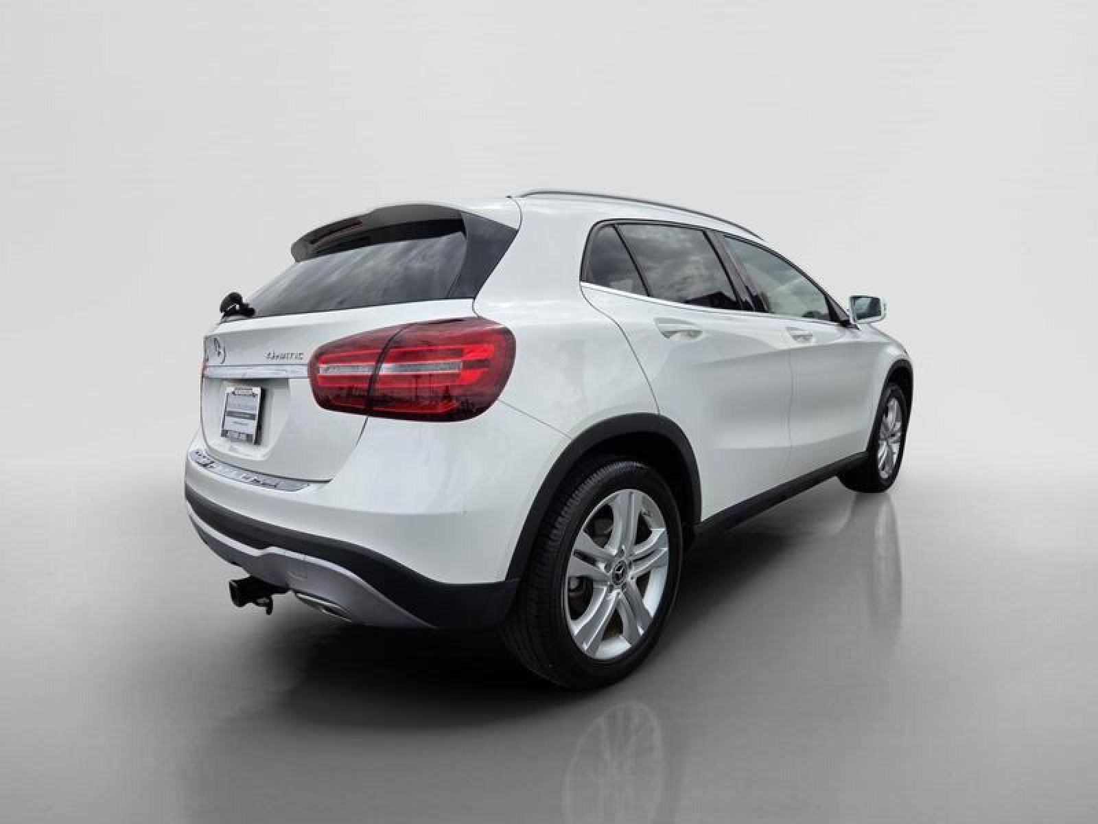 Used 2020 Polar White Mercedes-Benz GLA 250 image 5