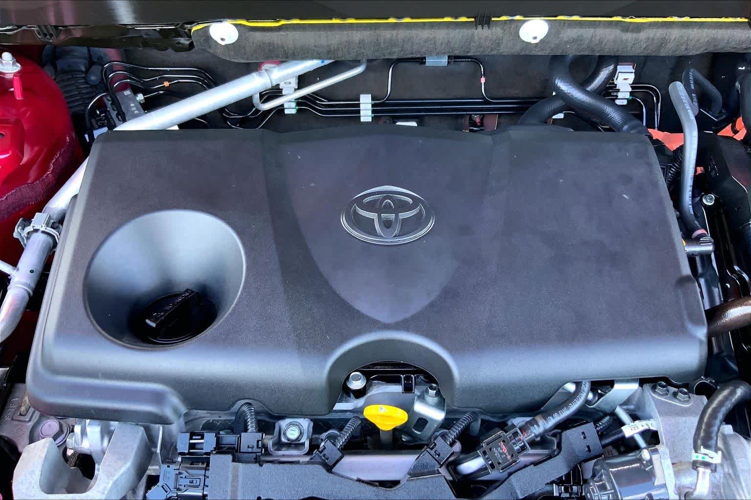 Used 2024 Ruby Flare Pearl Toyota XLE image 32