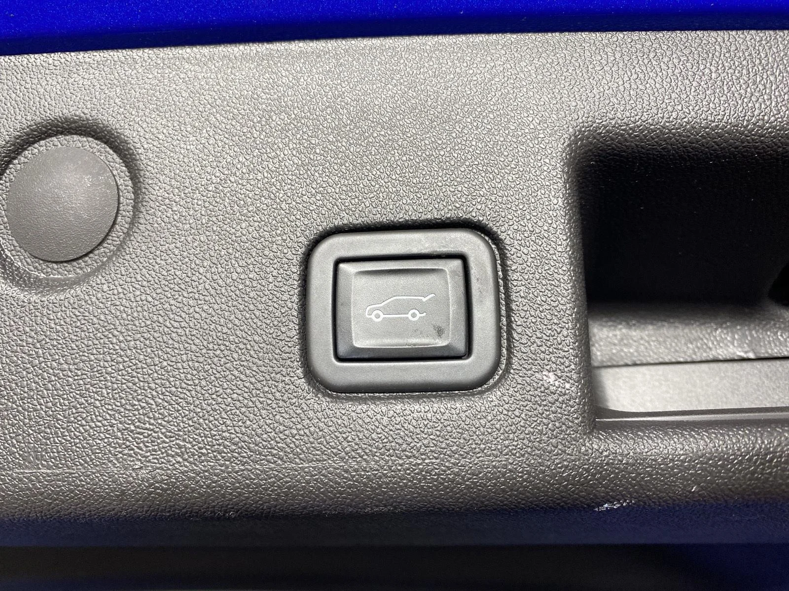 Used 2024 Riptide Blue Metallic Chevrolet RS image 26