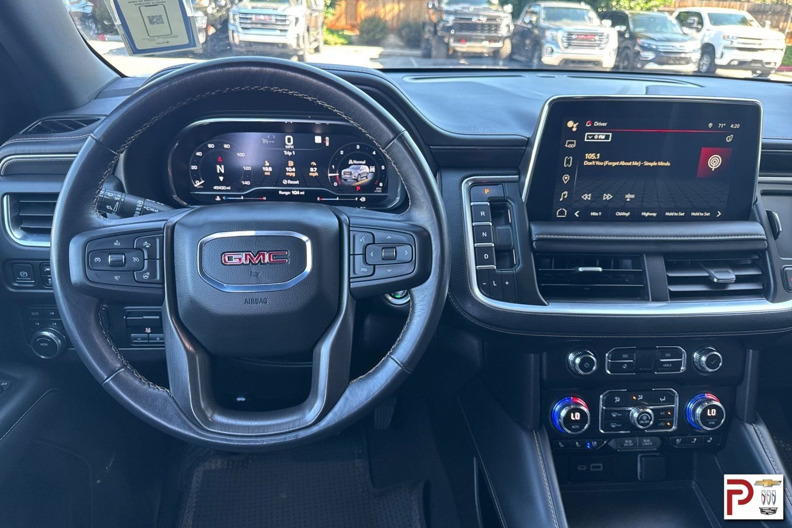 Used 2022 White GMC AT4 image 16