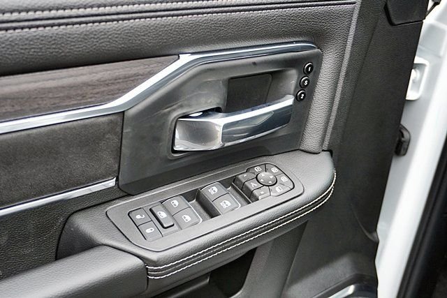 New 2026 Bright White Clear-Coat Exterior Paint RAM Laramie image 29