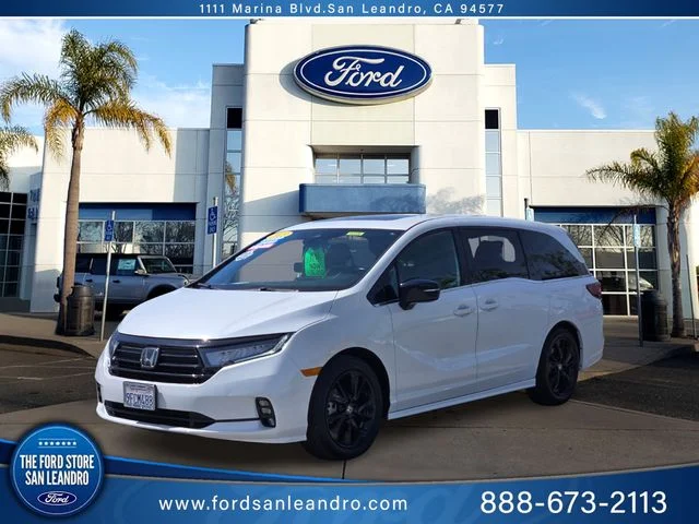 2023 Honda Odyssey SPORT's photo