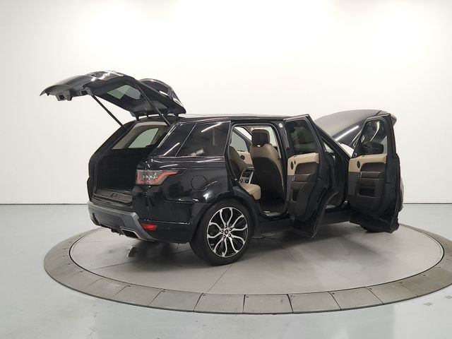 Used 2020 Black Land Rover HSE Td6 image 16