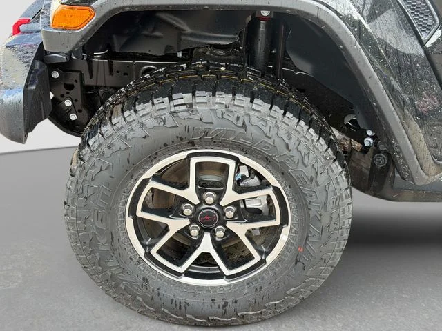 New 2026 Black Clear-Coat Exterior Paint Jeep Rubicon image 11