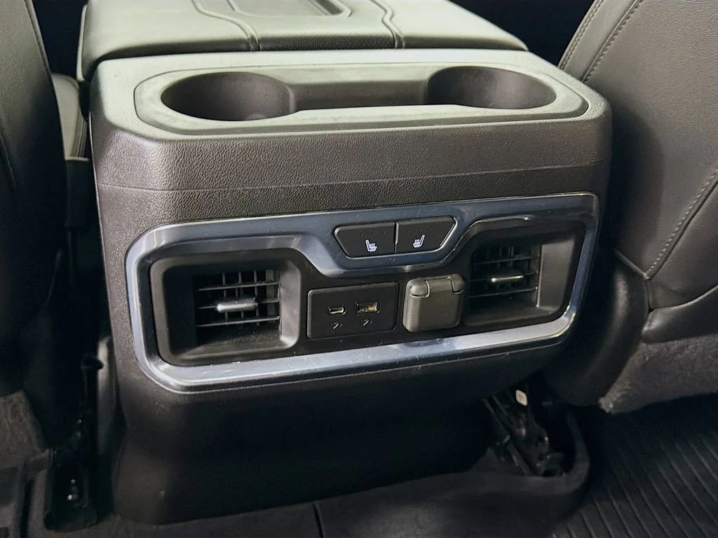Used 2021 Iridescent Pearl Tricoat Chevrolet High Country image 23