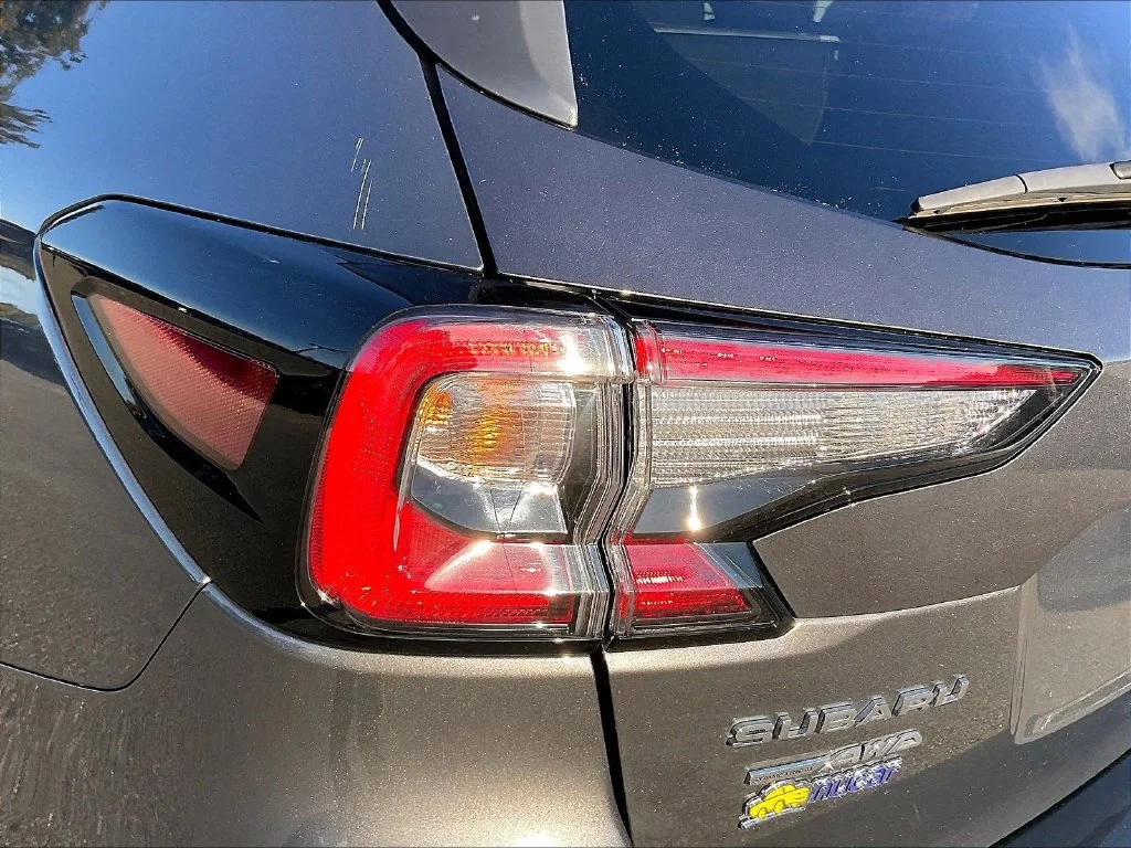 Used 2025 Magnetite Gray Metallic Subaru Premium image 30