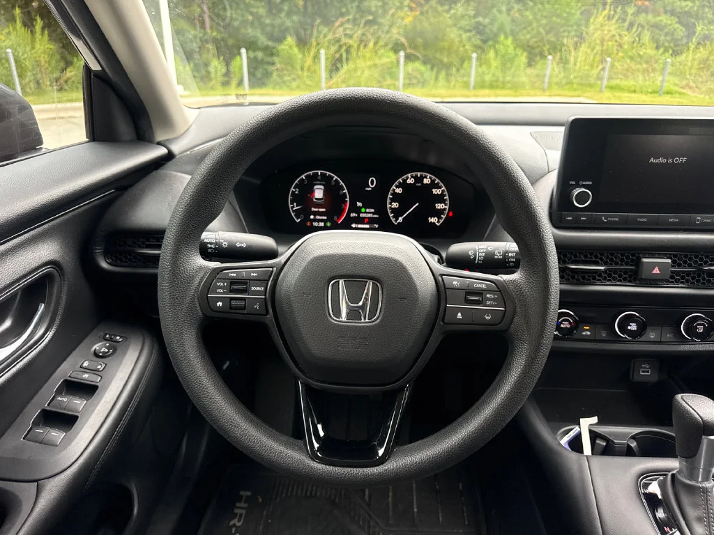 Certified Used 2025 Modern Steel Metallic Honda 2WD LX image 21