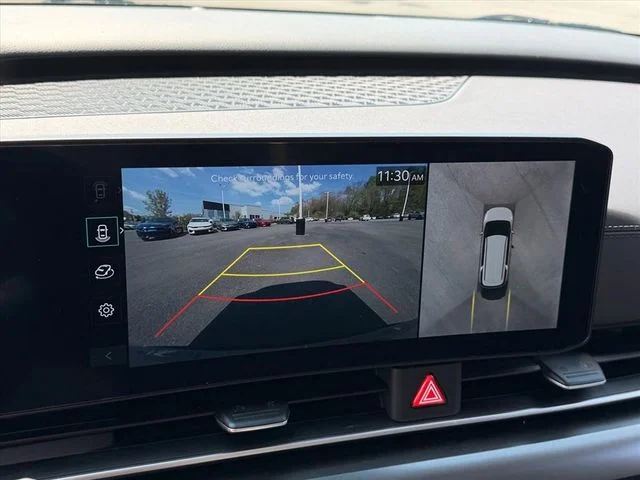 Used 2025 White Kia SX image 30