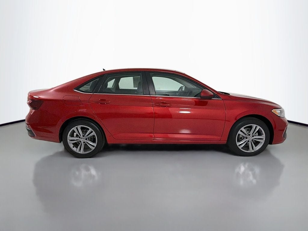 Used 2023 Kings Red Metallic Volkswagen SE Automatic image 8