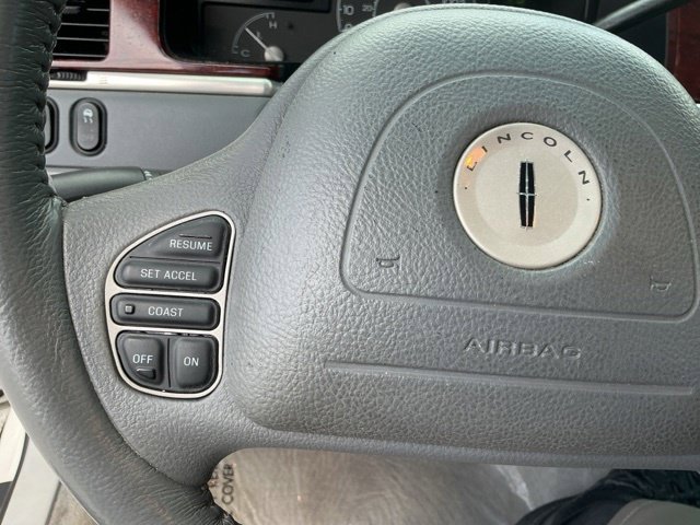 Used 2004  Lincoln Ultimate image 33