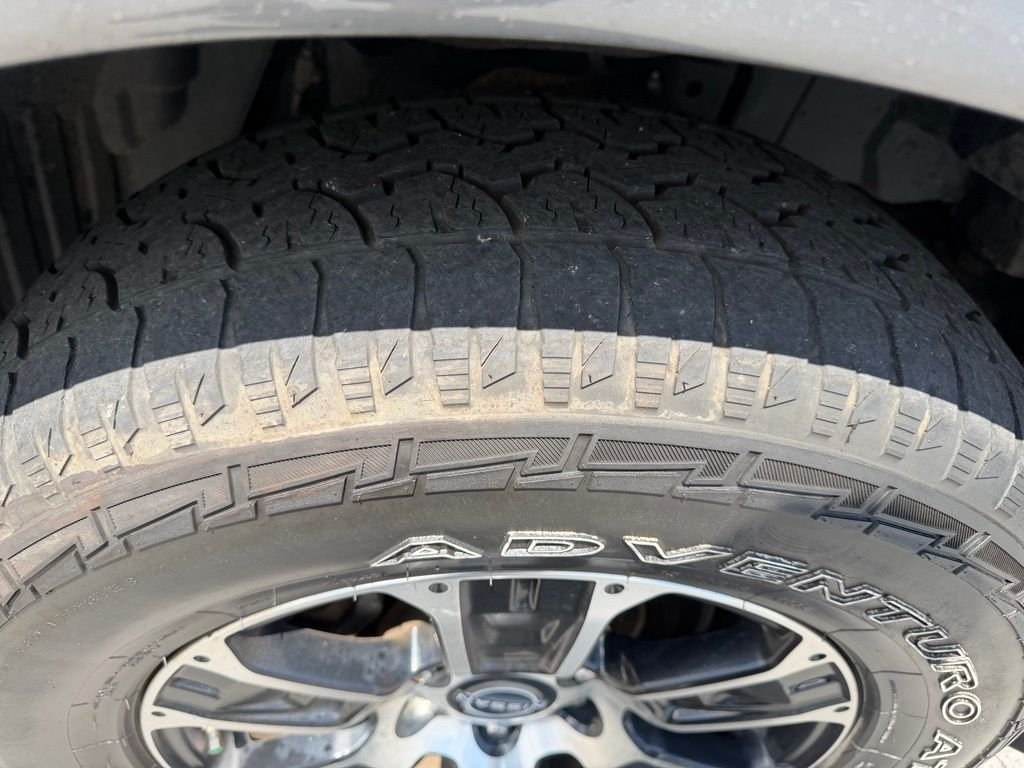 Used 2023 Gray Nissan SV image 7