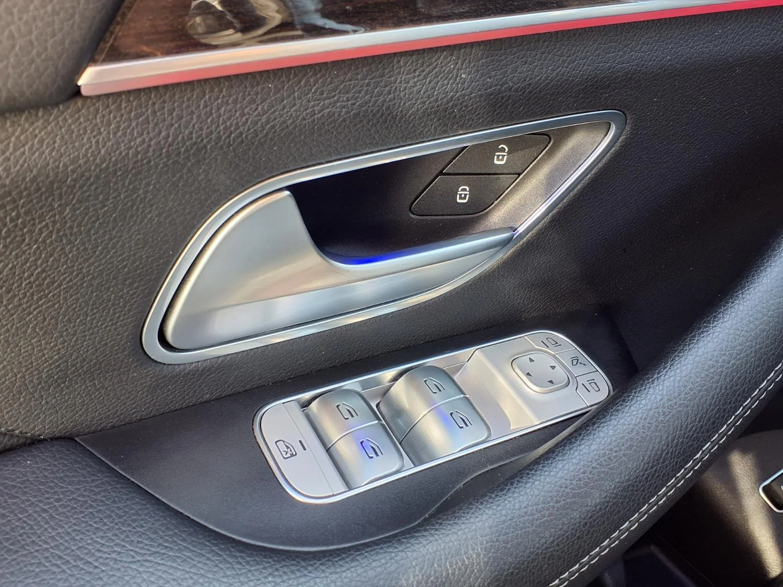 Used 2023 White Mercedes-Benz GLE 350 image 15