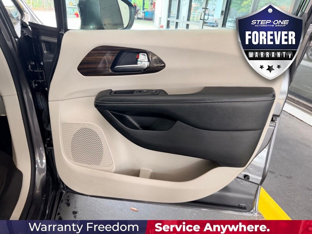 Used 2021 Gray Chrysler Limited image 36