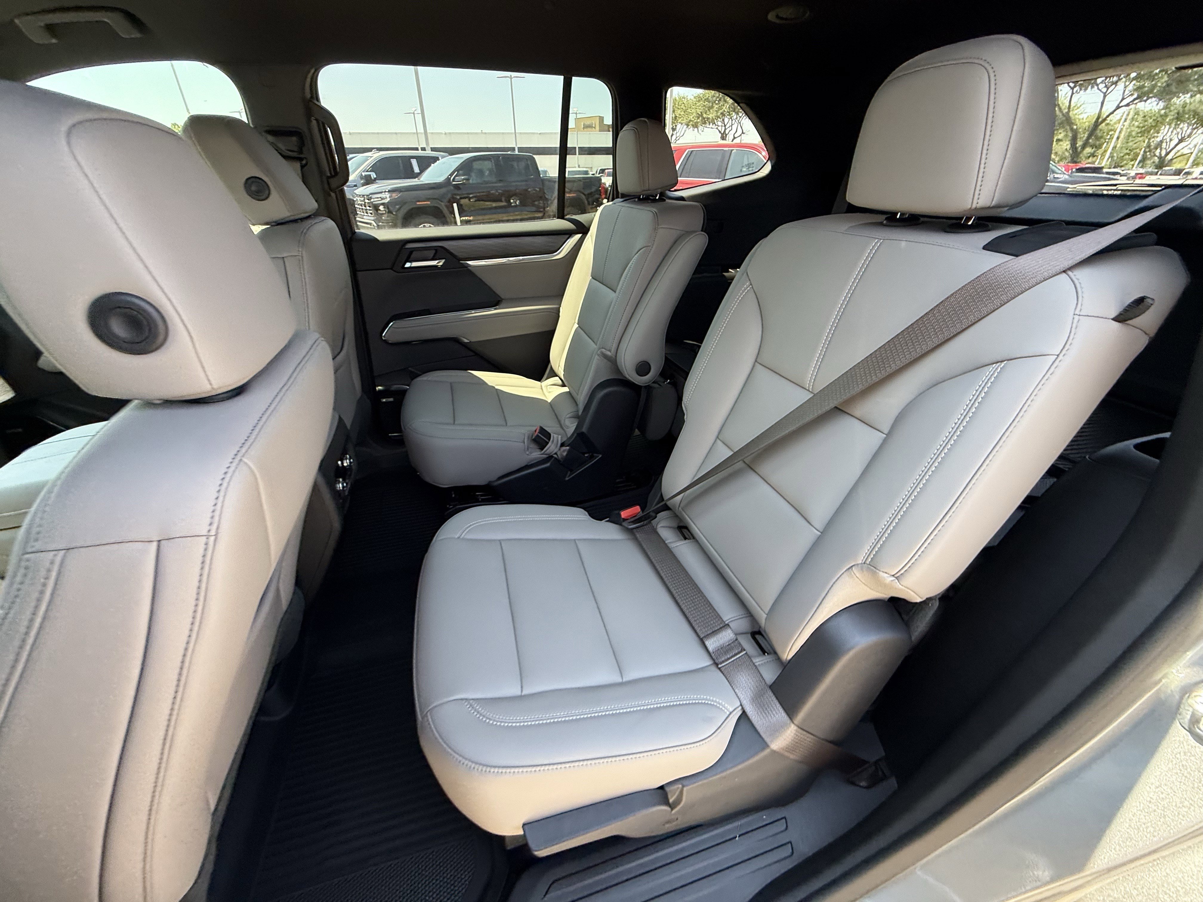 2026 GMC Acadia Elevation - Photo 15