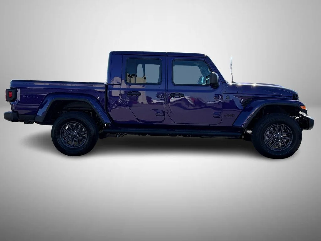 New 2026 Reign Exterior Paint Jeep Sport S image 6