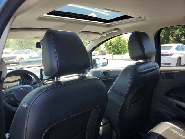 Used 2019 Blue Ford SES image 7