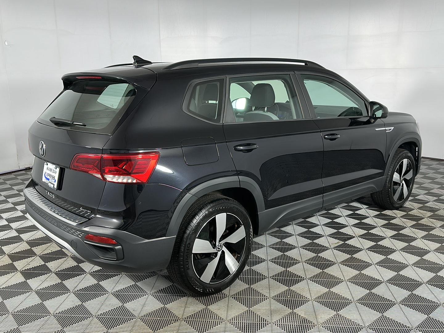Used 2023 Deep Black Pearl Volkswagen S image 10