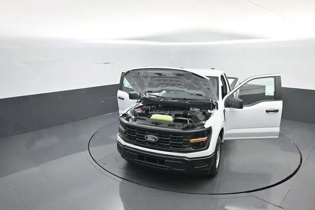 New 2026 Oxford White Ford XL image 28