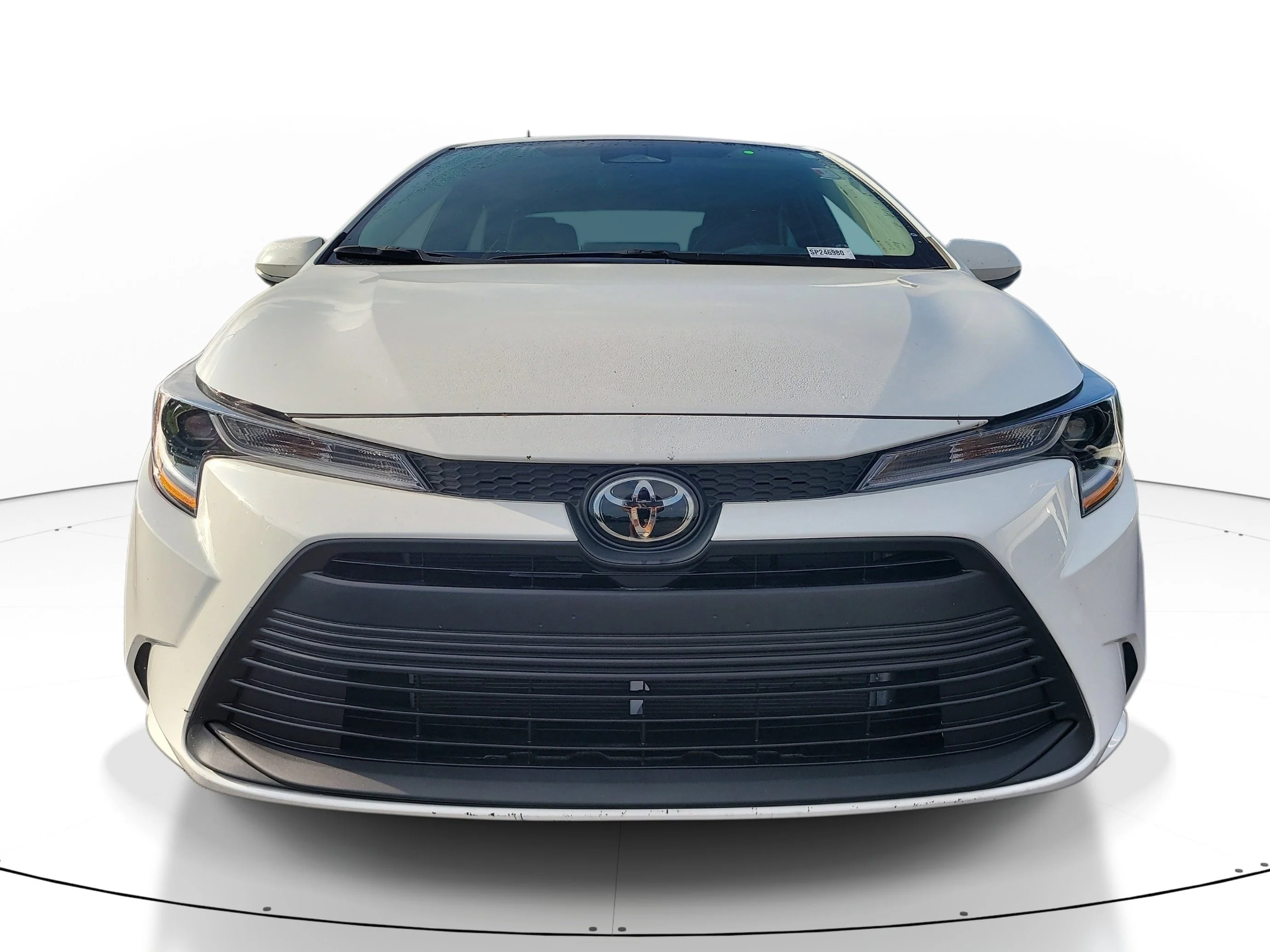 Used 2025 Ice Toyota LE image 2