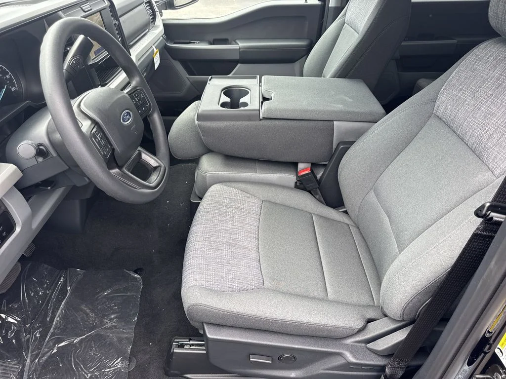 New 2026 Black Ford XLT image 9