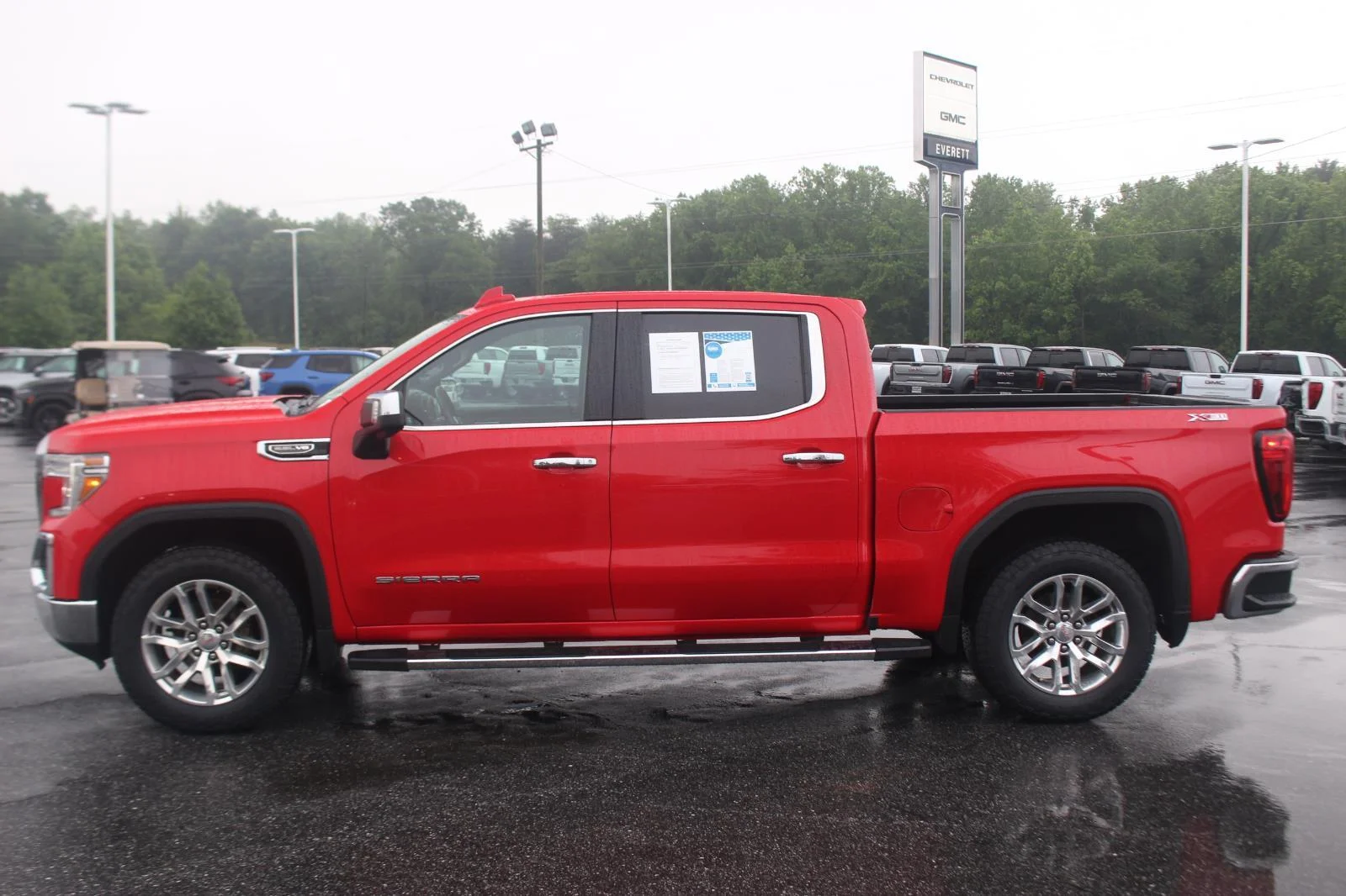 Used 2019 CARDINAL RED GMC SLT image 4