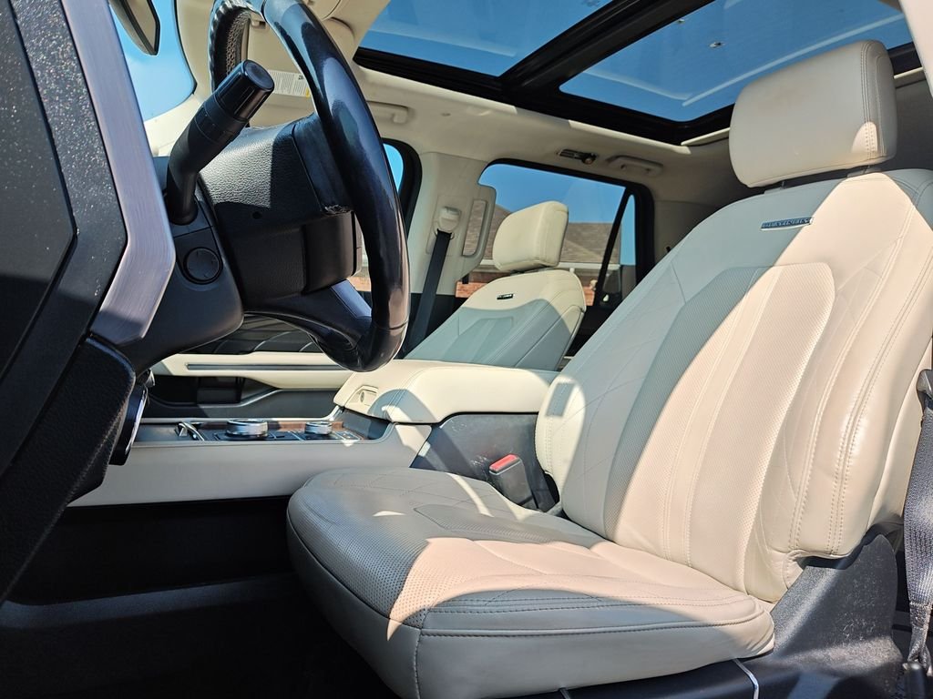 Used 2019 White Ford Platinum image 13