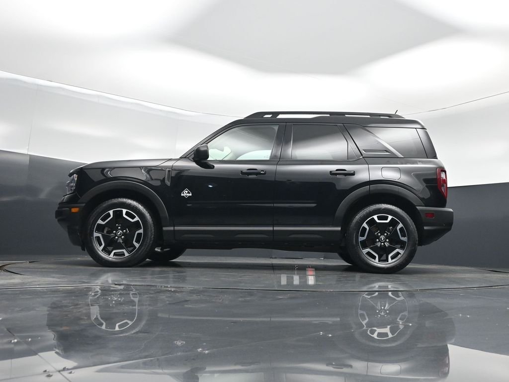 Used 2023 Black Ford Outer Banks image 79