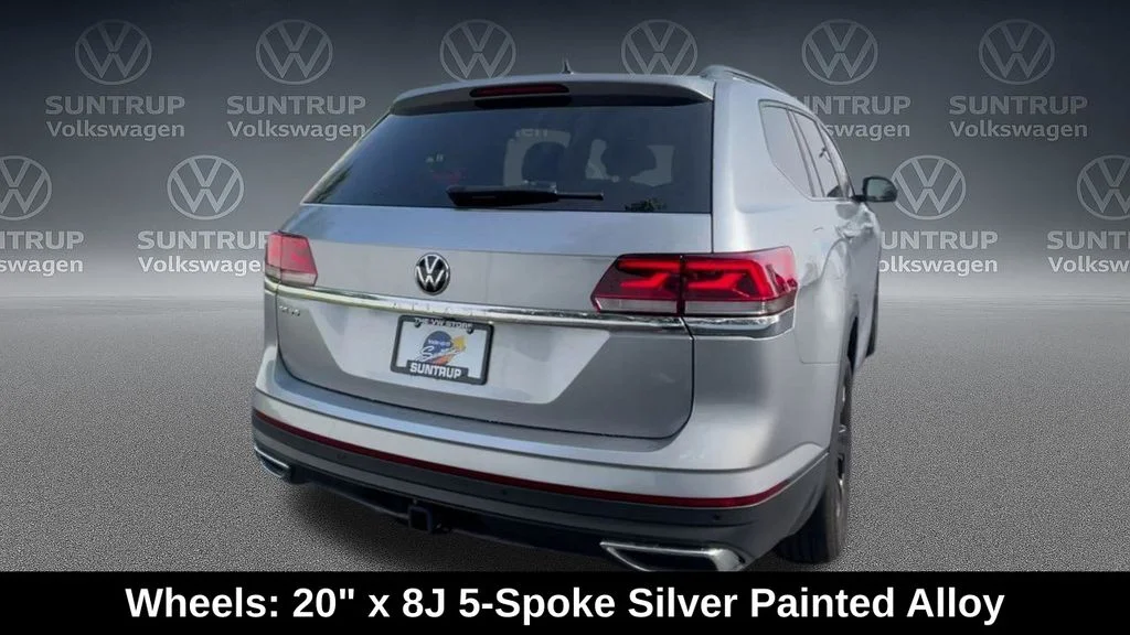 Used 2022 Silver Volkswagen 3.6L V6 SE w/Technology image 11