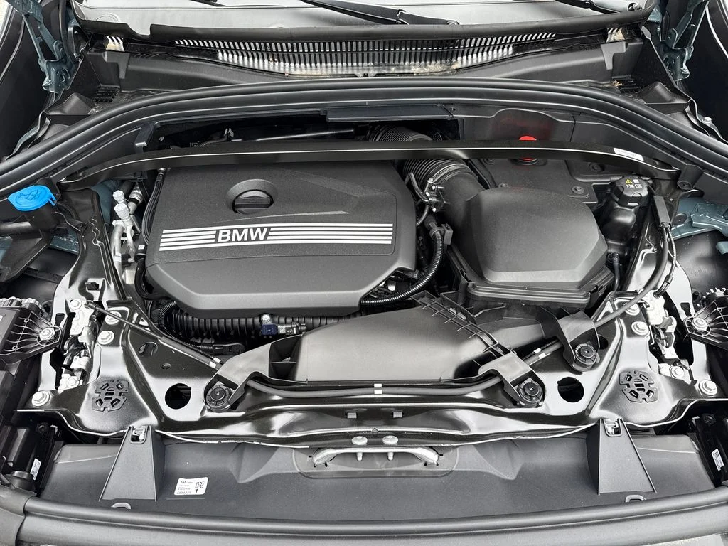 New 2026 Green BMW xDrive28i image 28