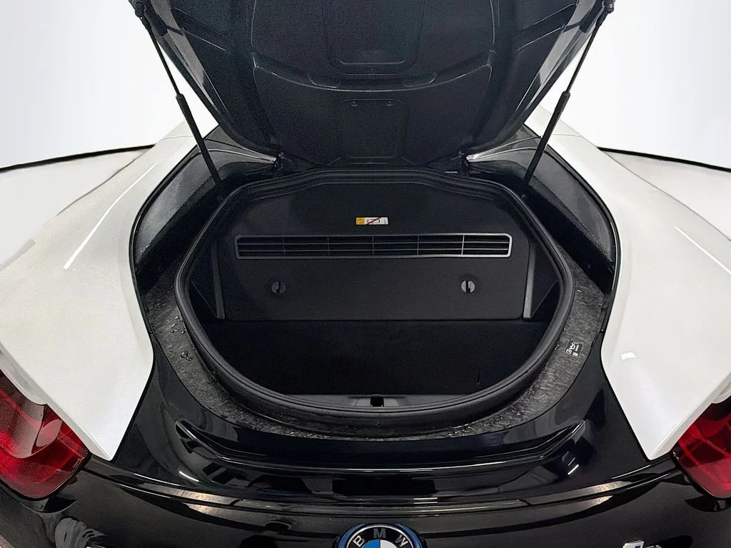 Used 2019 Crystal White Pearl BMW Base image 25