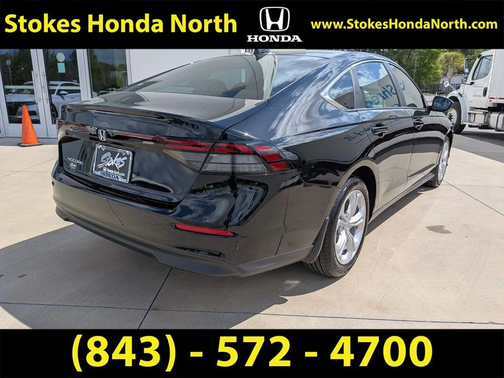 Used 2025 Black Honda LX image 4