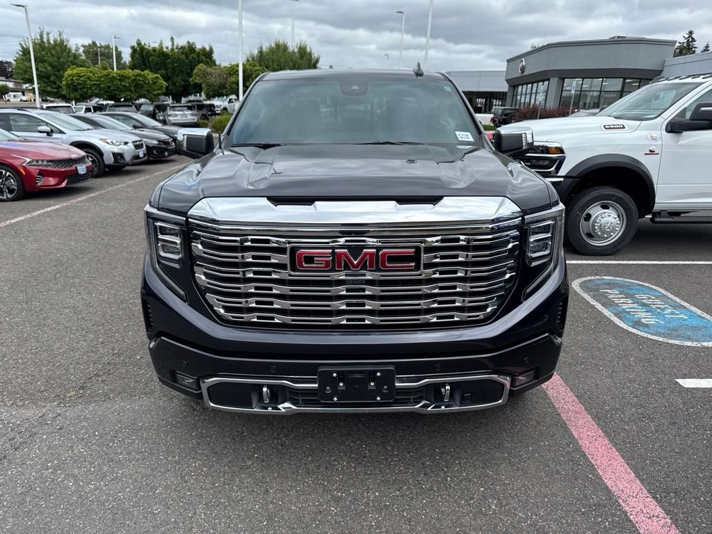 Used 2025 Titanium Rush Metallic GMC Denali image 2