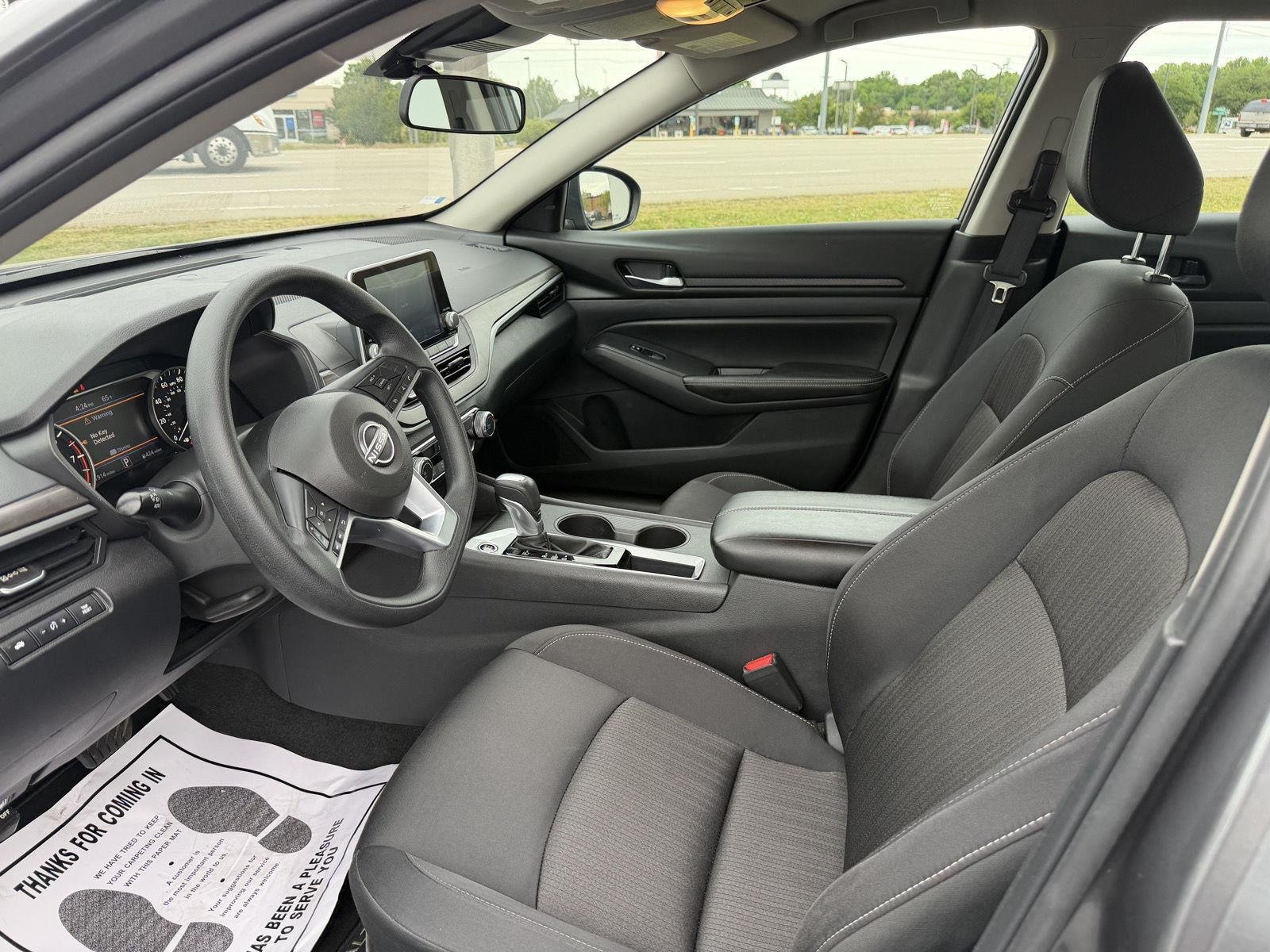 Used 2025 Gun Metallic Nissan SV image 12