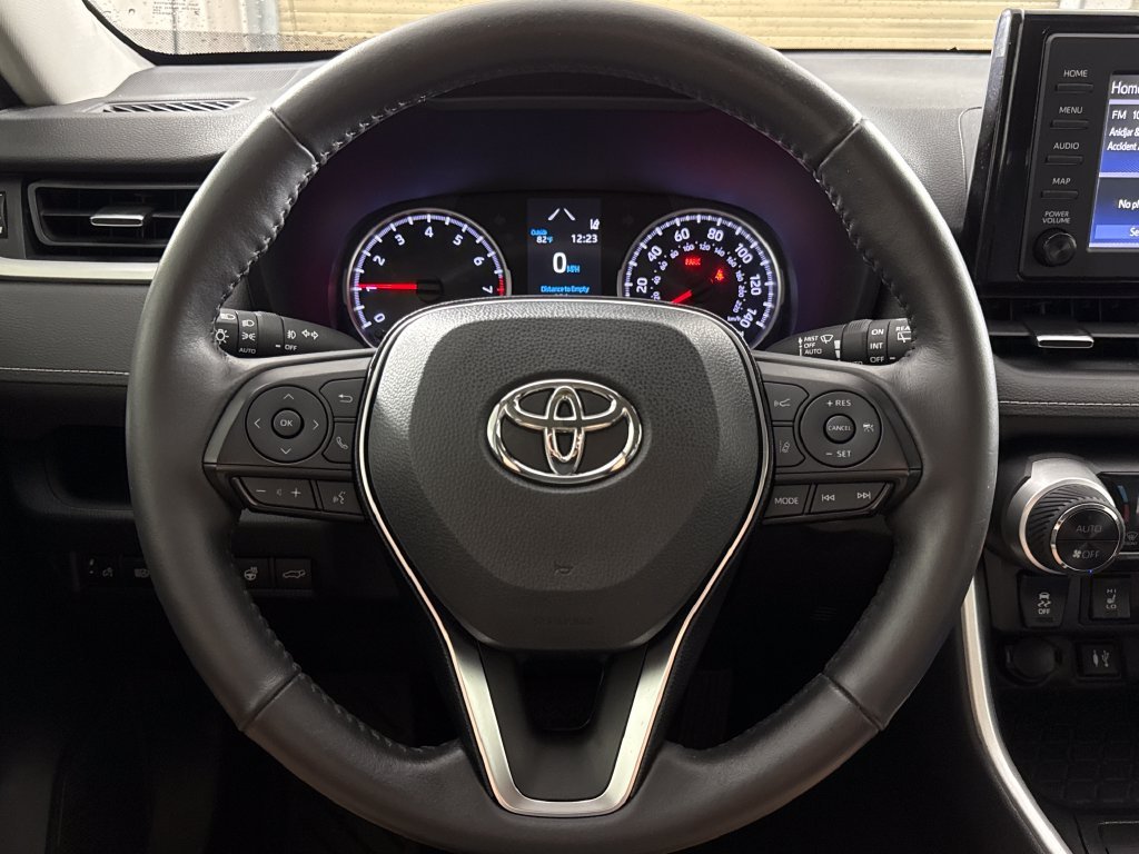 2019 Toyota RAV4 XLE Premium - Photo 14