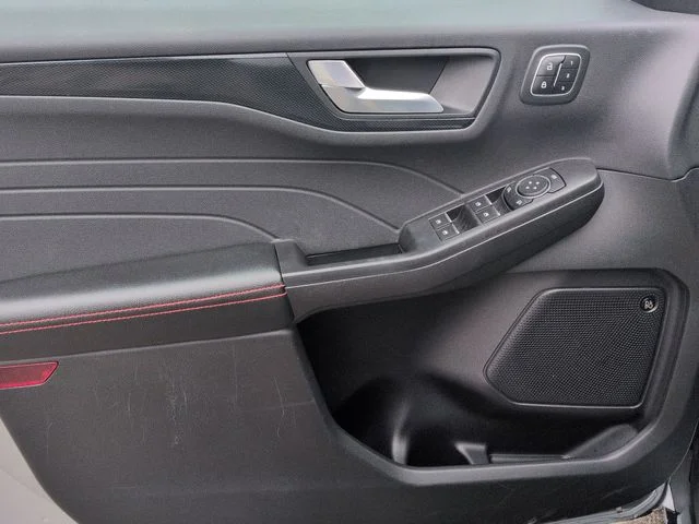 Used 2023 Silver Ford ST-Line Elite image 25