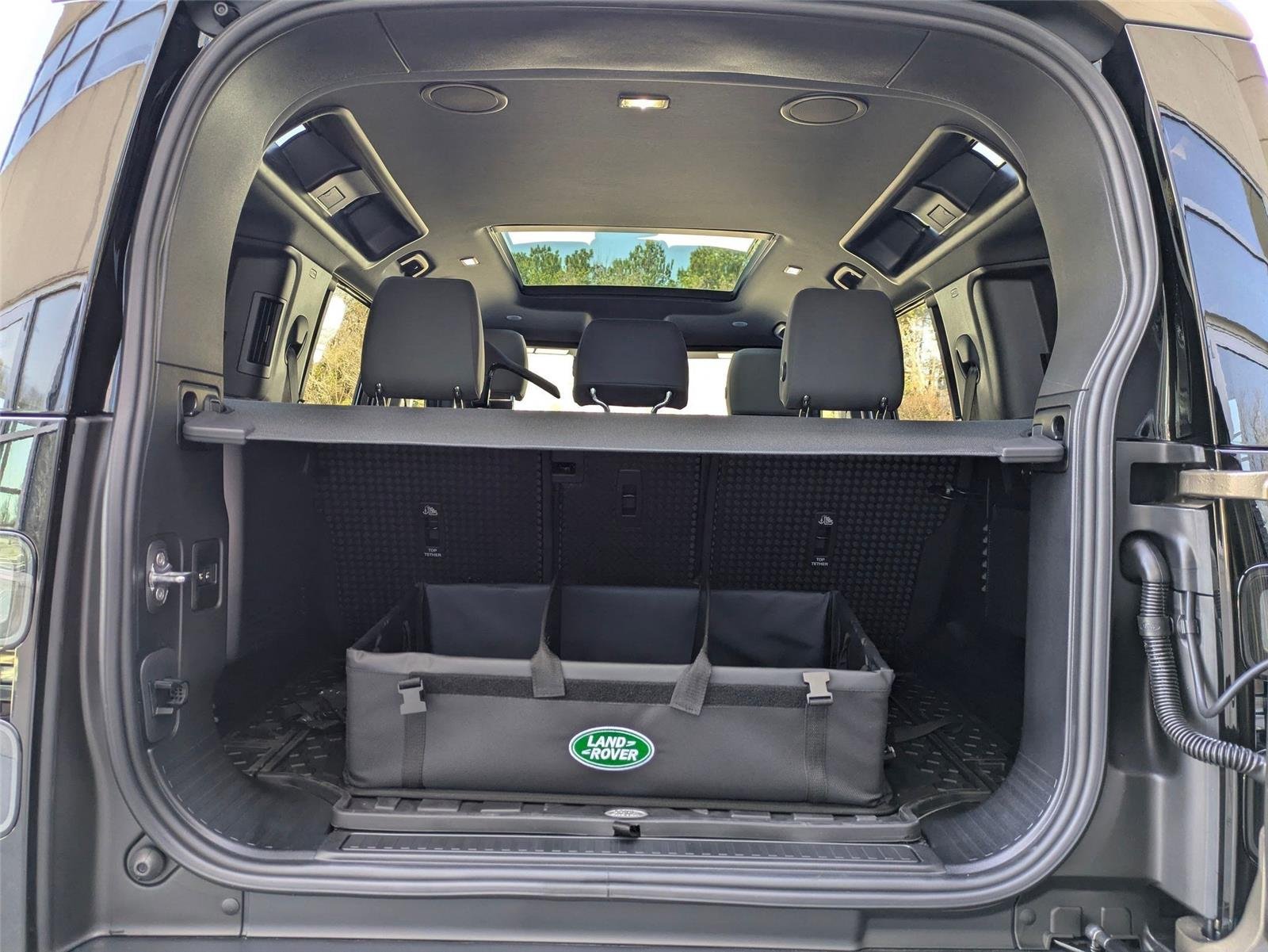 Used 2026 Gondwana Stone Metallic Land Rover X-Dynamic SE image 30