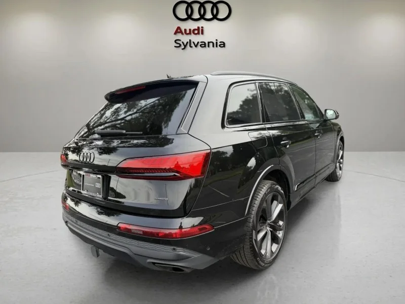 Certified Used 2025  Audi Premium Plus image 7