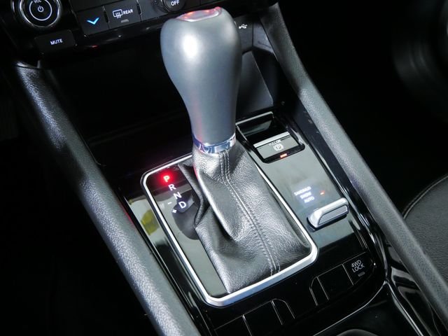 Certified Used 2023 Silver Jeep Limited image 31