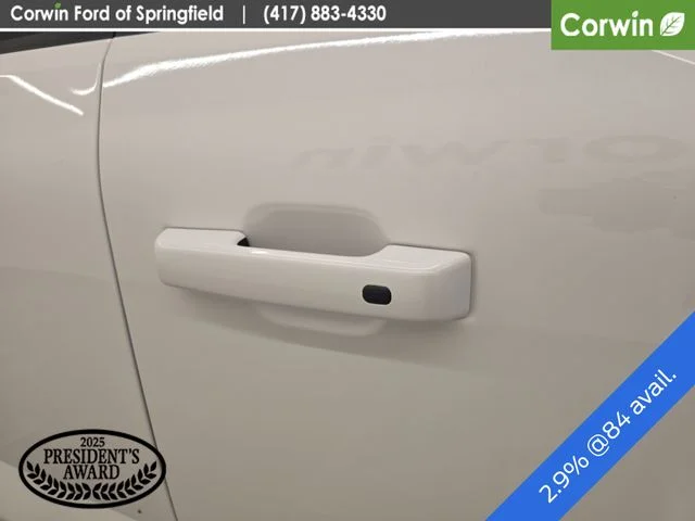 New 2026 Star White Metallic Tri-Coat Ford Platinum® image 11